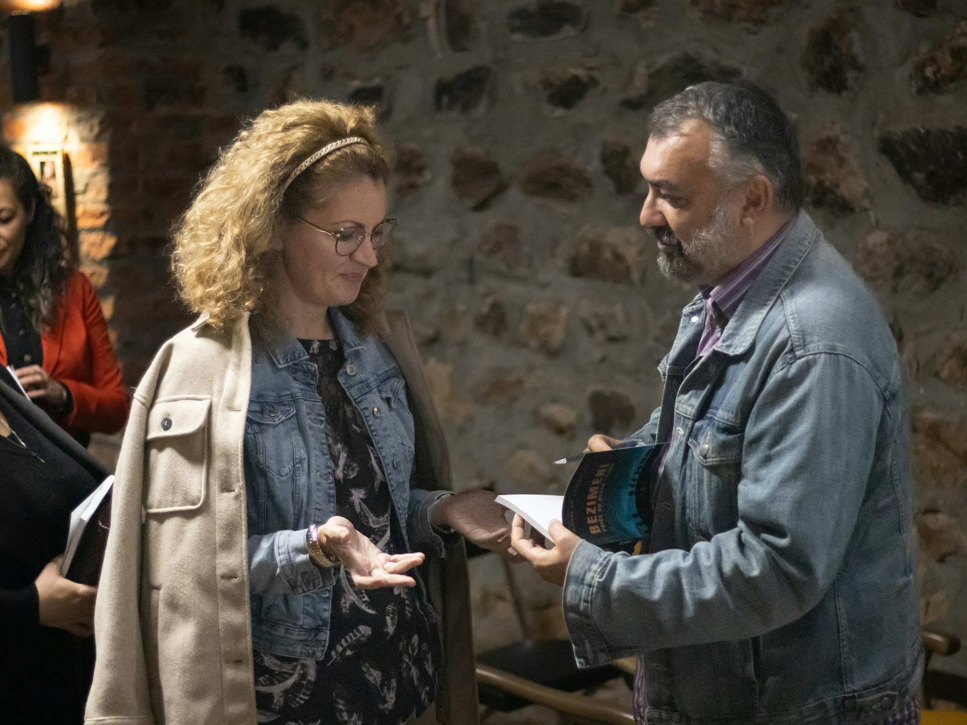 Diana Giovinnazo, in conversation with J. Ryan Stradal, discusses & signs Daughters of Naples